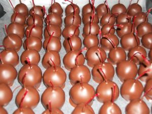 One of Carrie's masterpieces - chocolate covered cherries! DROOLWORTHY!!